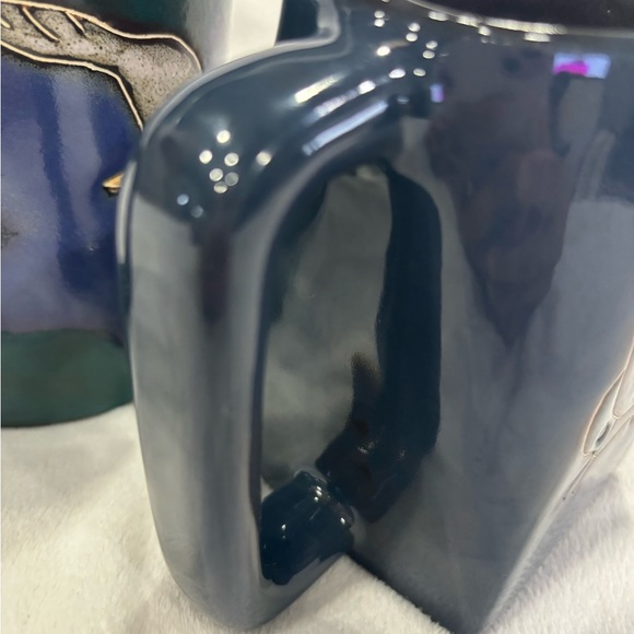 Vintage Mexican stoneware pottery mugs signed and designed by Mara - Picture 9 of 13